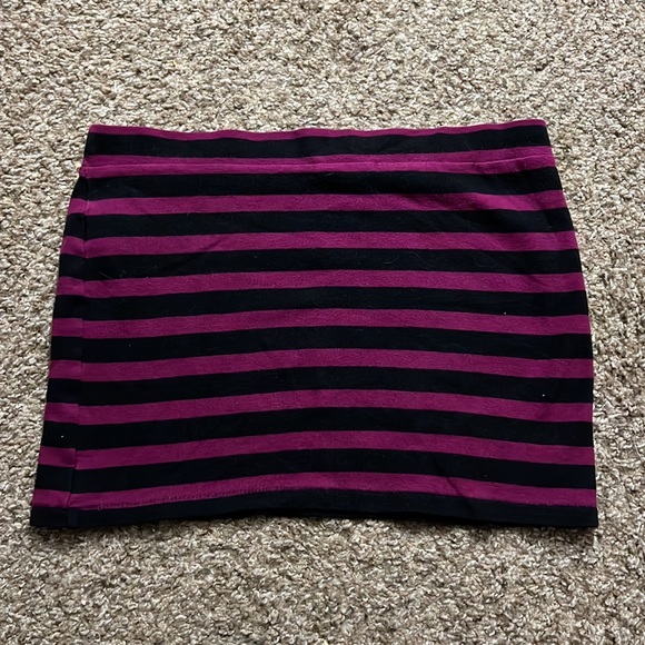 Striped purple mini skirt - Picture 4 of 5